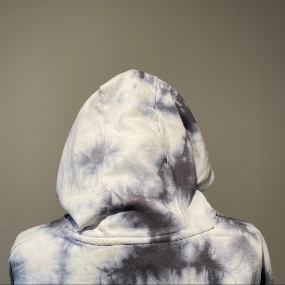 NWT Tie Dye Cropped Hoodie Sweatshirt - Indigo - Picture 5 of 10